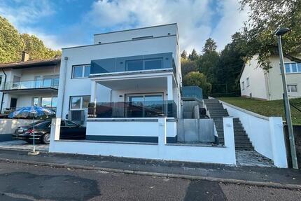 Zweifamilienhaus in ULM vermieten 8 zimmer