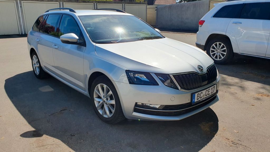 Skoda Octavia 198.000 km 10.490 &euro; Essingen 73457