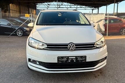 VW Touran 127.800 km 19.990 € Ulm 89077