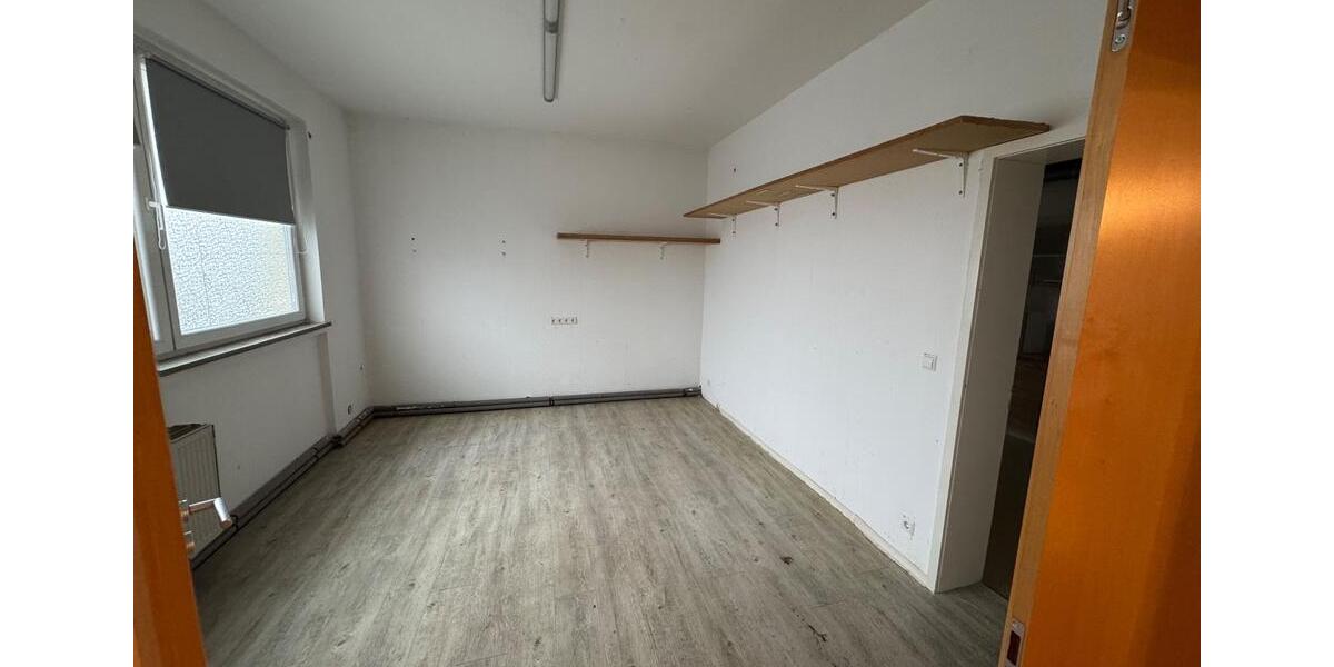 Ladenfläche zu Vermieten in Geislingen a.d Stg. ink.Parkplätzen zimmer