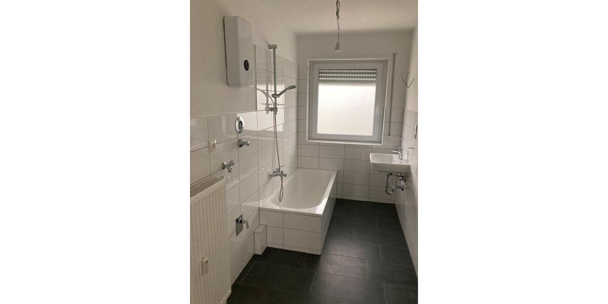 Neu-renovierte 3 Zimmer-Wohnung nur mit passendem Wohnberechtigungsschein zimmer