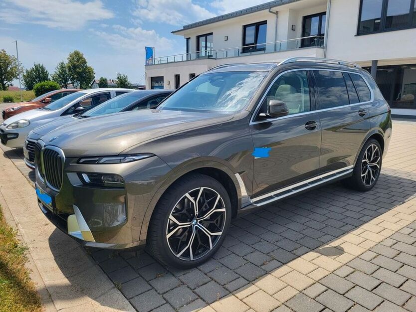 X7