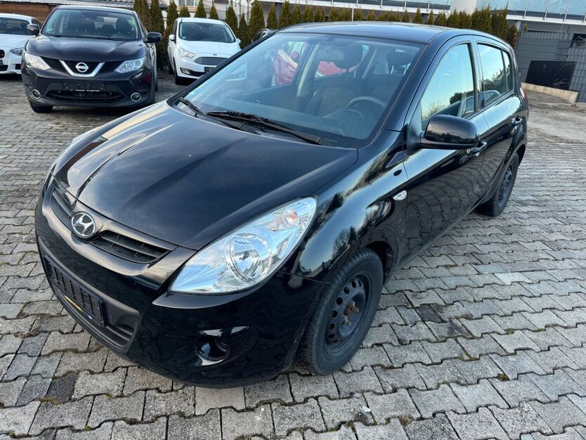 Hyundai i20 123.654 km 2.790 € Achstetten 88480