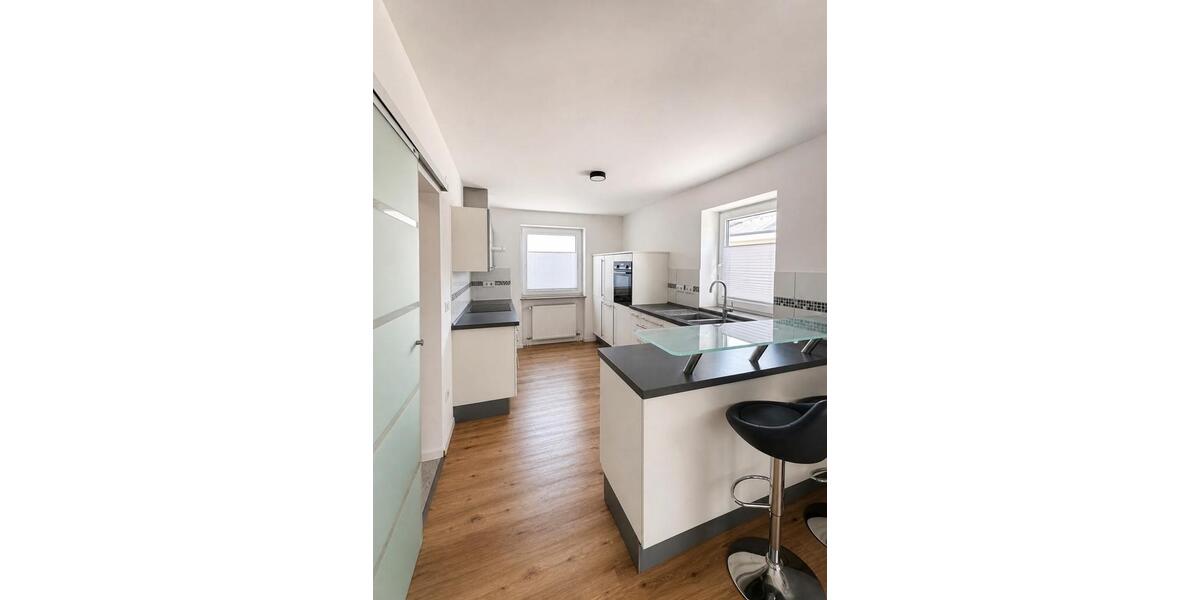 Reihenhaus Weißenhorn - 4 Zimmer, 130 m&sup2;, 1.680&euro; | Angebot:26471989