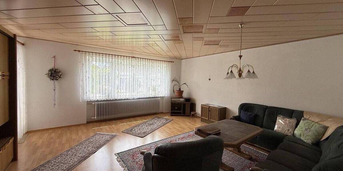 Einfamilienhaus Bellenberg - 7 Zimmer, 155 m&sup2;, 440.000&euro; | Angebot:26733655