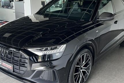 Audi Q8 63.000 km 57.890 € Heroldstatt 72535