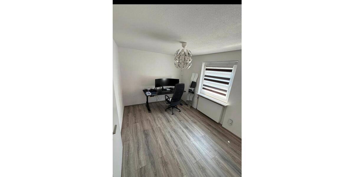 Etagenwohnung Burgrieden - 4 Zimmer, 85 m&sup2;, 1.050&euro; | Angebot:26585723
