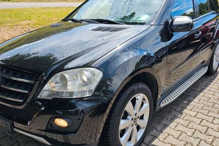 Mercedes-Benz ML 350 333.000 km 7.990 &euro; Herbrechtingen 89542