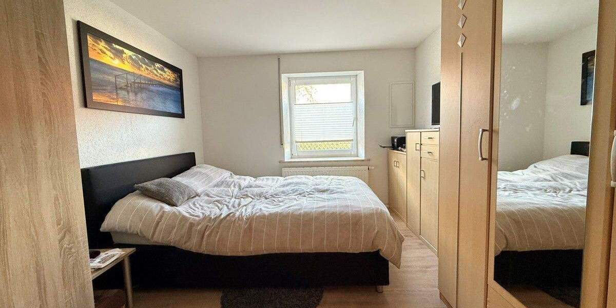 ***So viele Optionen! - Wohnhaus mit 3 bis 4 Einheiten, Garagen-Werkstattbereich, u. v. mehr ...*** 1 zimmer