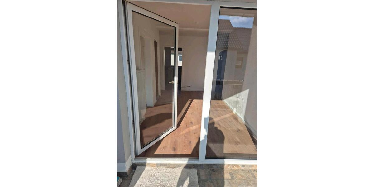 Hochparterre Ulm Donautal - 4.5 Zimmer, 136 m&sup2;, 1.500&euro; | Angebot:26670370