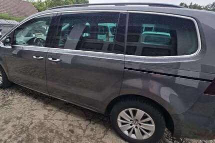 VW Sharan 82.000 km 22.444 &euro; Dornstadt 89160