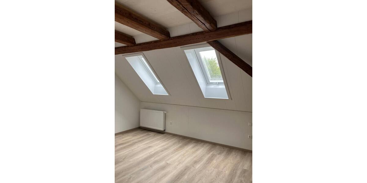 Dachgeschoßwohnung Ichenhausen - 2 Zimmer, 82 m&sup2;, 904&euro; | Angebot:26456204