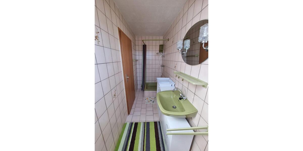 Dachgeschoßwohnung Illertissen - 1 Zimmer, 21 m&sup2;, 260&euro; | Angebot:24713556