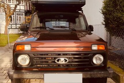 Lada Taiga 35.000 km 13.900 &euro; Laupheim 88471