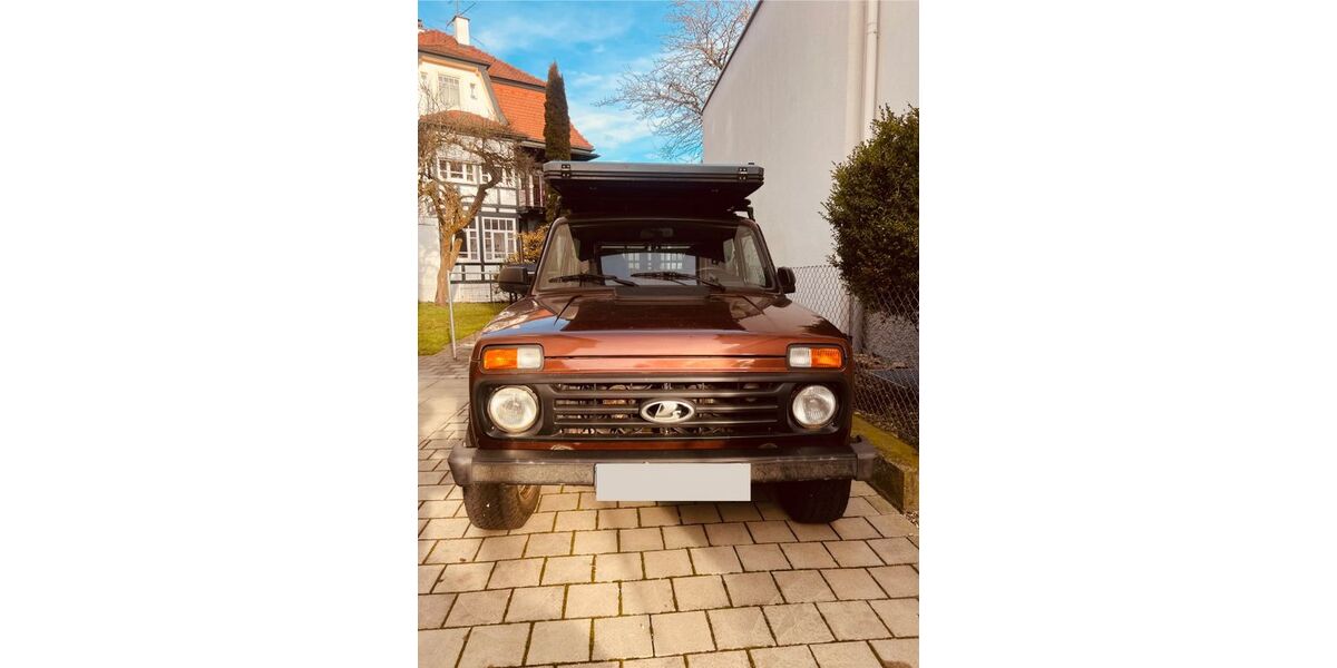 Lada Taiga 35.000 km 13.900 &euro; Laupheim 88471
