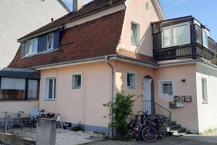 Haus zum Kaufen in Vöhringen 449.000 € 242 m² 8 zimmer