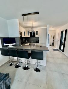 FELDRAND: MODERN, RUHIG & MIT BALKON - Etagenwohnung Laichingen | Angebot:27078737