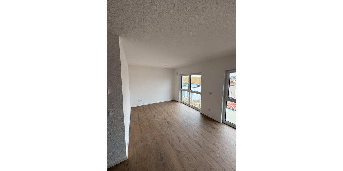 Etagenwohnung Burgrieden - 3 Zimmer, 72 m&sup2;, 930&euro; | Angebot:25049699