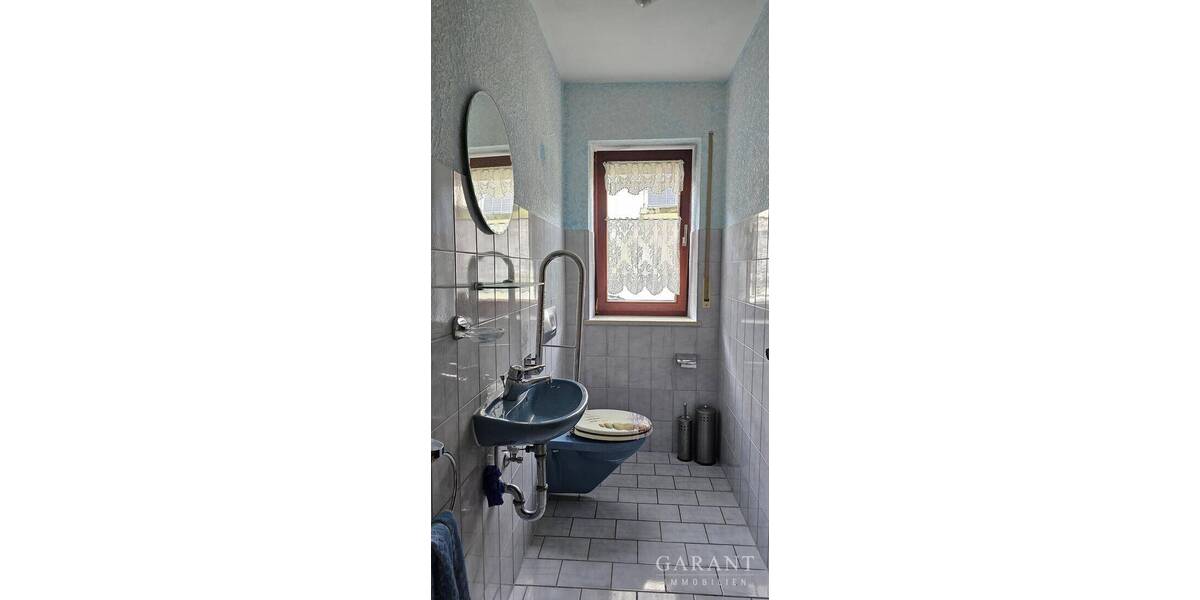 Einfamilienhaus Ichenhausen - 8 Zimmer, 200 m&sup2;, 530.000&euro; | Angebot:25707717