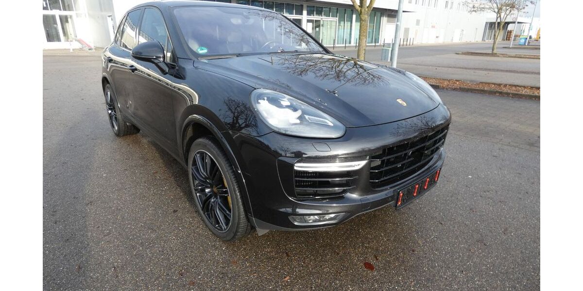 Porsche Cayenne 255.000 km 27.390 &euro; Neu-Ulm 89231