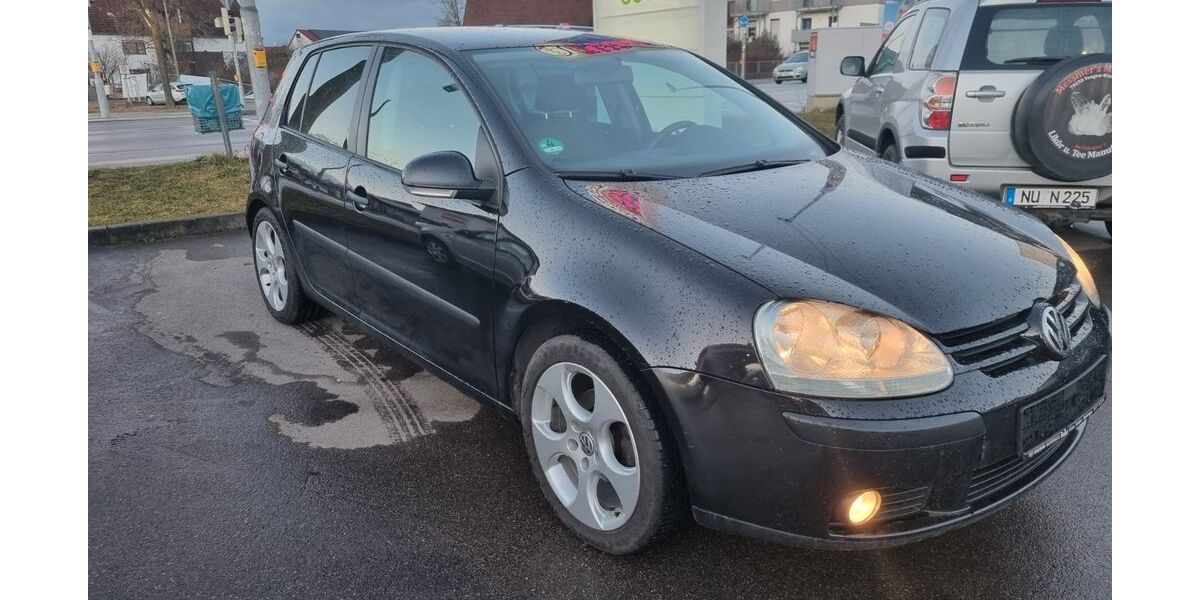 VW Golf 213.715 km 2.690 &euro; Ulm 89075