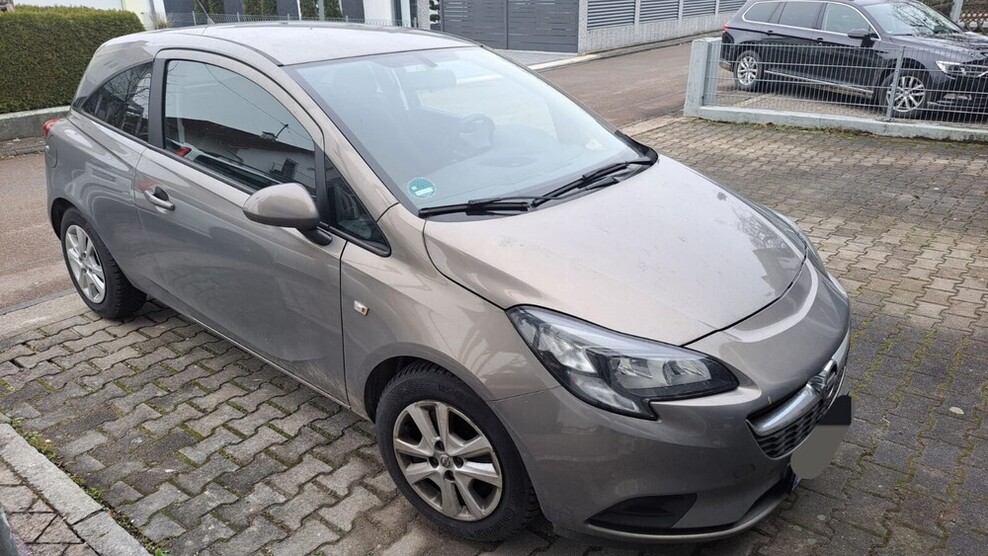 Corsa E