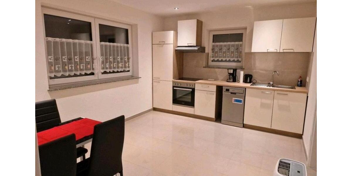 Etagenwohnung Ehingen (Donau) - 2 Zimmer, 64 m&sup2;, 880&euro; | Angebot:26086227
