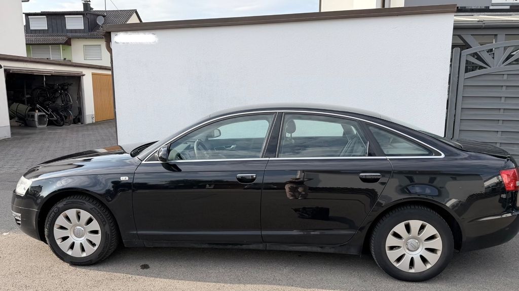 Audi A6 220.000 km 2.900 &euro; Illertissen 89257