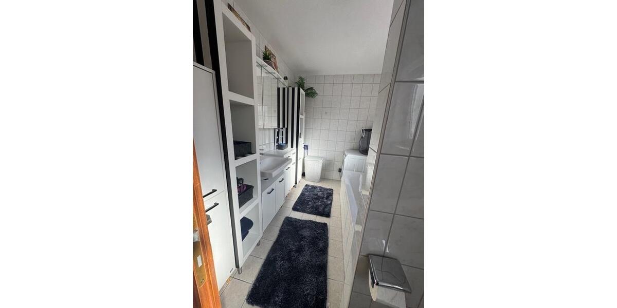 Etagenwohnung Illertissen - 3 Zimmer, 94 m&sup2;, 349.000&euro; | Angebot:26504901