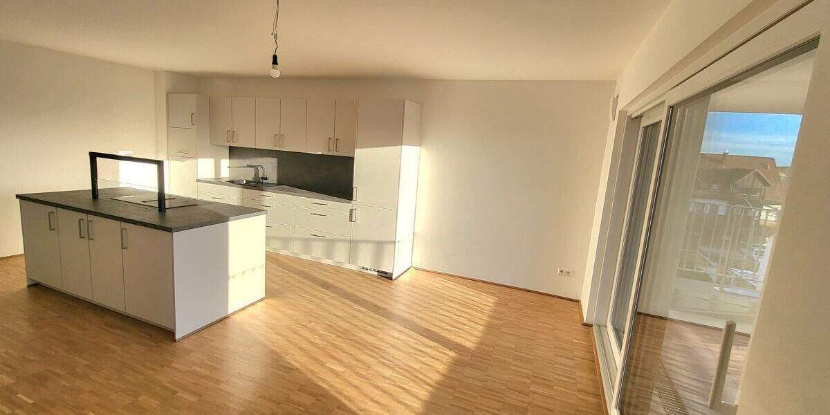 +++NU-Burlafingen, 3-Zi.-Penthouse, 137,09 m² Wfl., Aufzug in die Wohnung, Küche, 2 TG-Stpl.+++ 3 zimmer