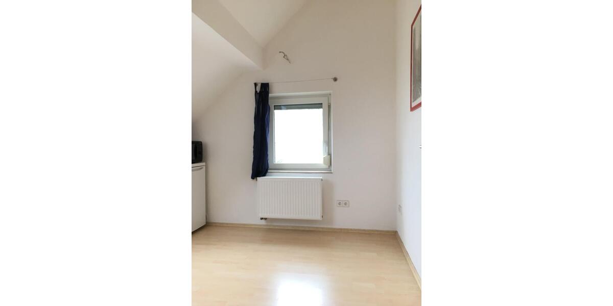 Dachgeschoßwohnung Ulm Söflingen - 2 Zimmer, 40 m&sup2;, 450&euro; | Angebot:24803405