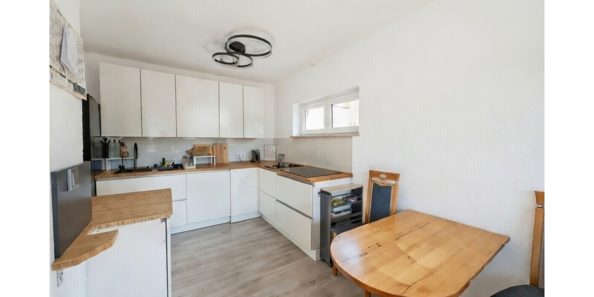 Großzügige 3,5-Zimmer-Wohnung mit Südbalkon, Stellplatz und modernisiertem Badezimmer - Etagenwohnung Senden | Angebot:26975249