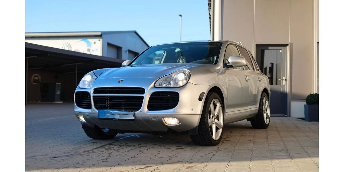 Porsche Cayenne 225.000 km 7.800 € Kötz 89359