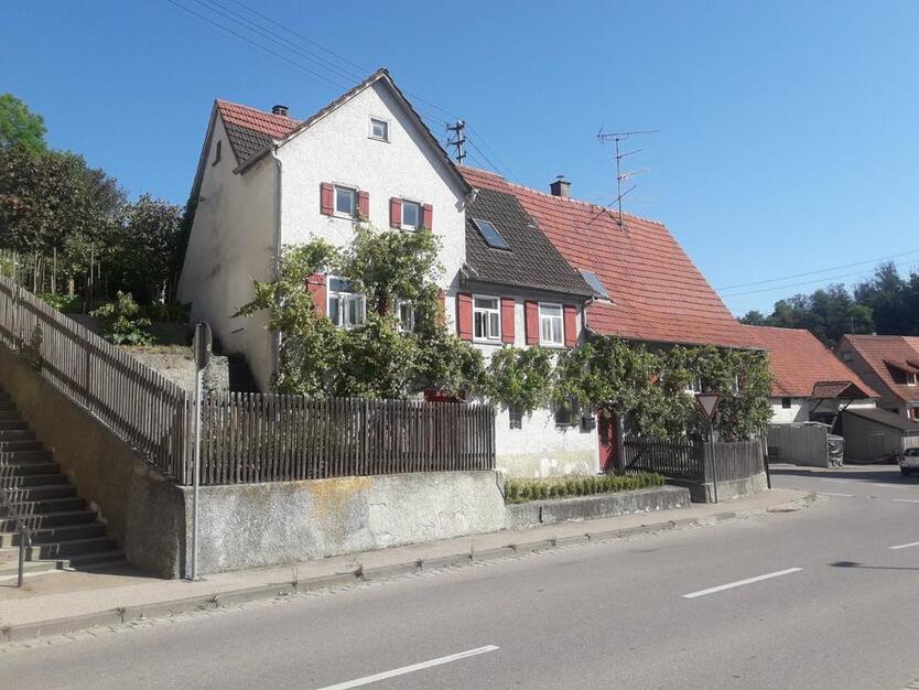 Wohnhaus mit Scheune in GiengenHürben