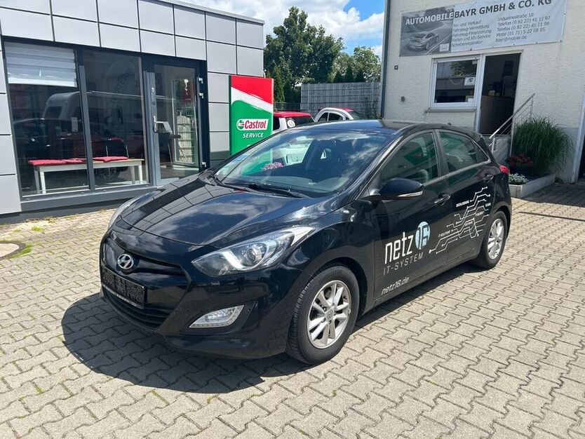 i30