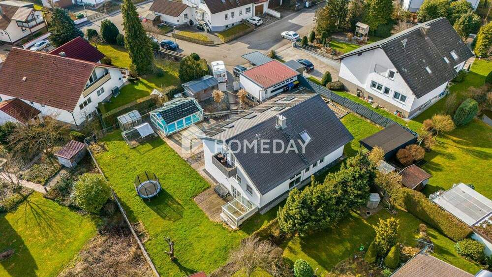 Einfamilienhaus Illertissen Tiefenbach - 7 Zimmer, 267 m&sup2;, 1.150.000&euro; | Angebot:25604364