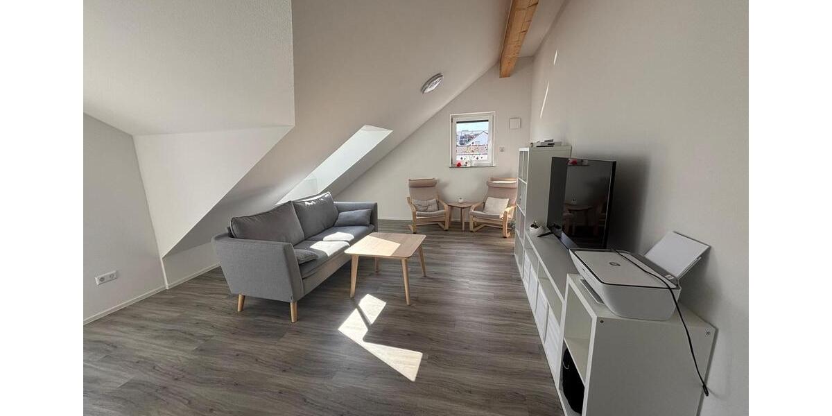 Dachgeschoßwohnung Laichingen - 4 Zimmer, 95 m&sup2;, 1.150&euro; | Angebot:26662138