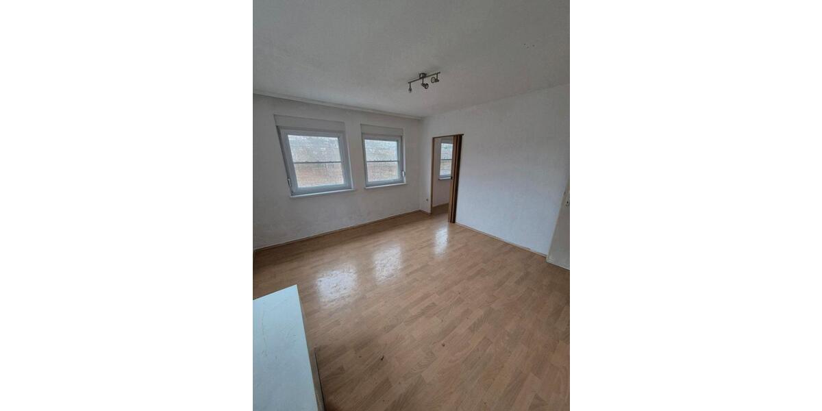 Etagenwohnung Illertissen - 2 Zimmer, 50 m&sup2;, 350&euro; | Angebot:25283556