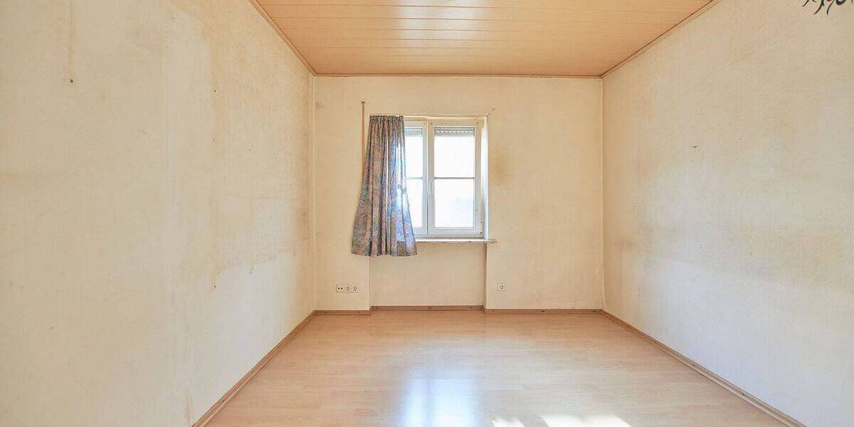 Mehrfamilienhaus, Wohnhaus Schelklingen - 4 Zimmer, 107 m&sup2;, 189.000&euro; | Angebot:25696221