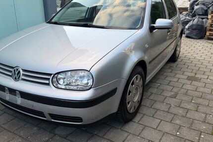 VW Golf 240.000 km 1.250 &euro; Dornstadt 89610