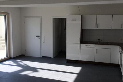 Teilmöblierte, neuwertige 2 Zimmerwohnung Terrasse 1-2 Erw 2 zimmer