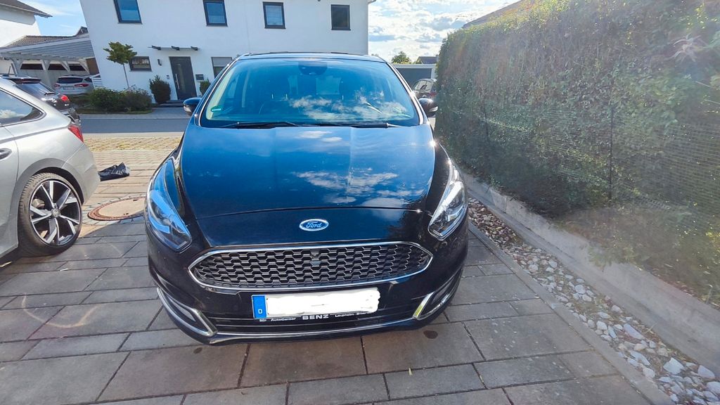 Ford S-Max 105.000 km 21.800 &euro; Laupheim 88471