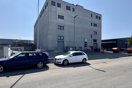 Lagerfläche ab sofort verfügbar - am Industrie- und Logistikstandort