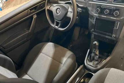 VW Caddy 17.850 km 15.390 &euro; Kuchen 73329