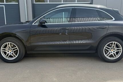 Porsche Macan 121.000 km 28.900 &euro; Ulm 89075