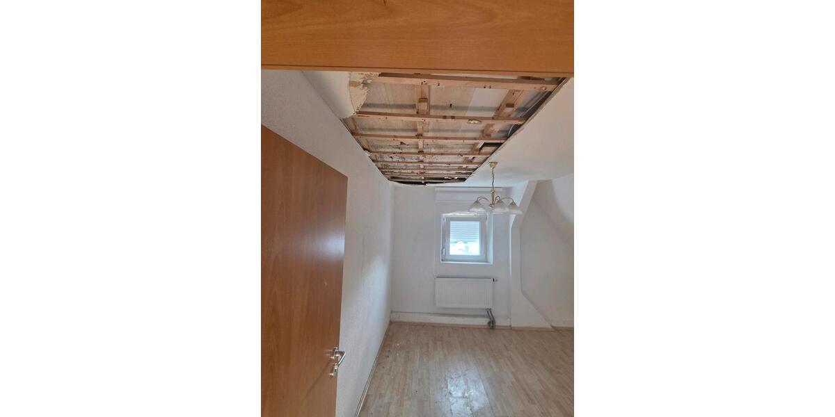Einfamilienhaus Breitingen - 5 Zimmer, 90 m&sup2;, 165.000&euro; | Angebot:27050170
