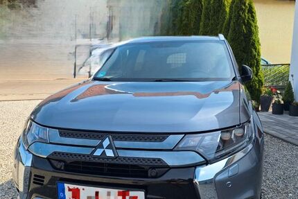 Mitsubishi Plug-in Hybrid Outlander 60.800 km 21.500 &euro; Vöhringen 89269
