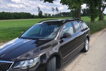 Skoda Superb 235.000 km 7.900 € Öpfingen 89614