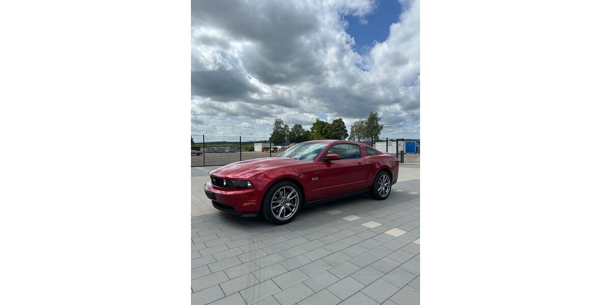 Ford Mustang 3.600 km 38.900 &euro; Illertissen 89257