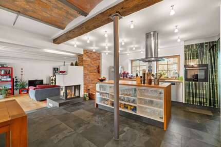 Haus zum Kaufen in Dornstadt 789.000 € 263 m² 8.5 zimmer